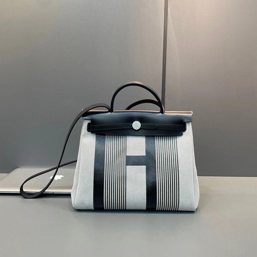 에르메스 에르백31 베리에이션 한정판 블랙 느와르